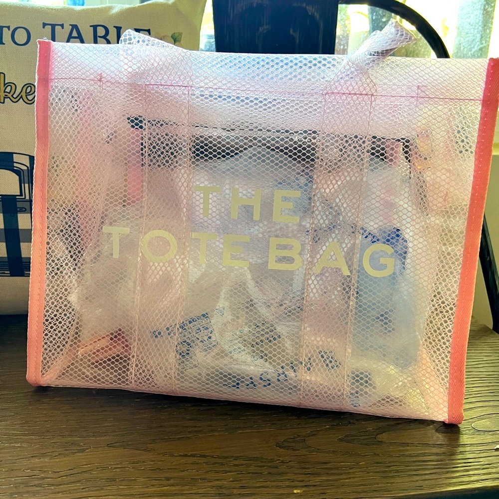 Large Capacity Tote- Mesh style